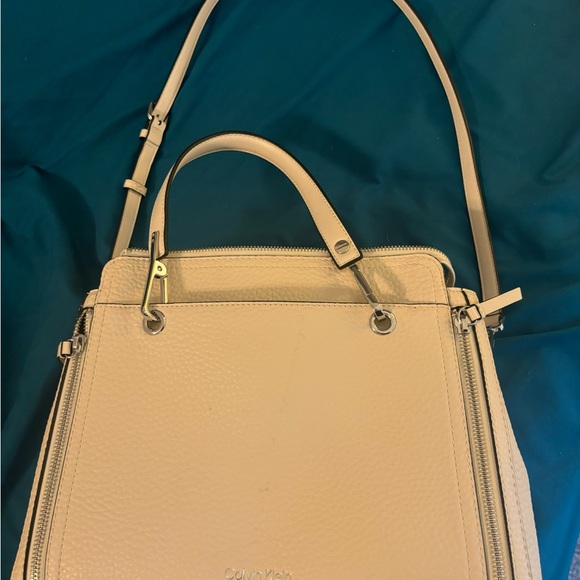 Calvin Klein cross body / satchel - Picture 2 of 4